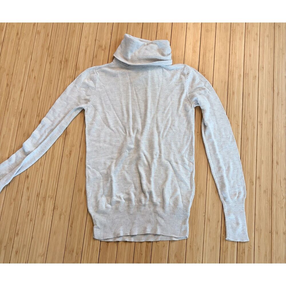 Womens Mossimo size XS turtleneck sweater